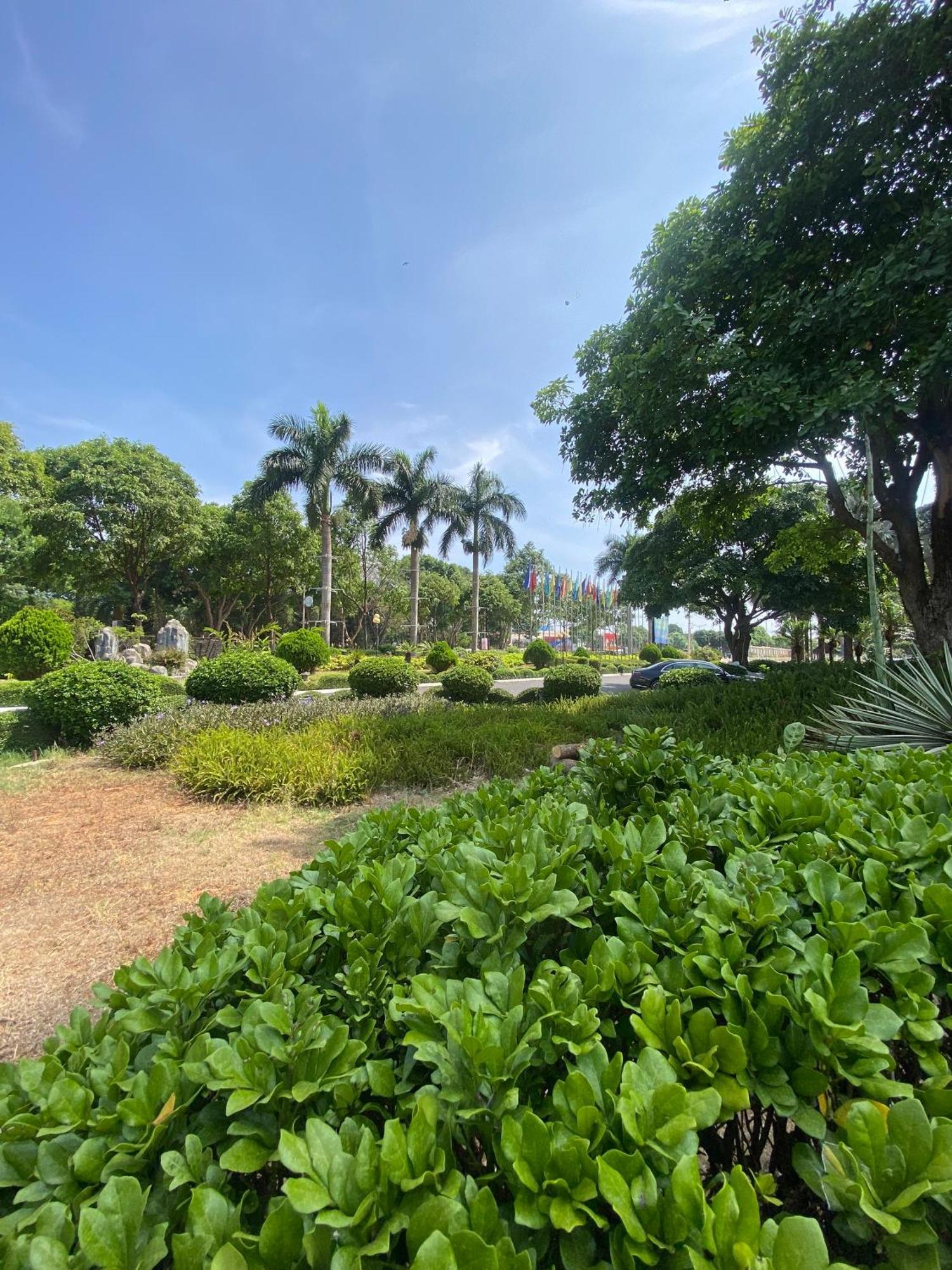 Dakruco Hotel Buon Ma Thuot Luaran gambar
