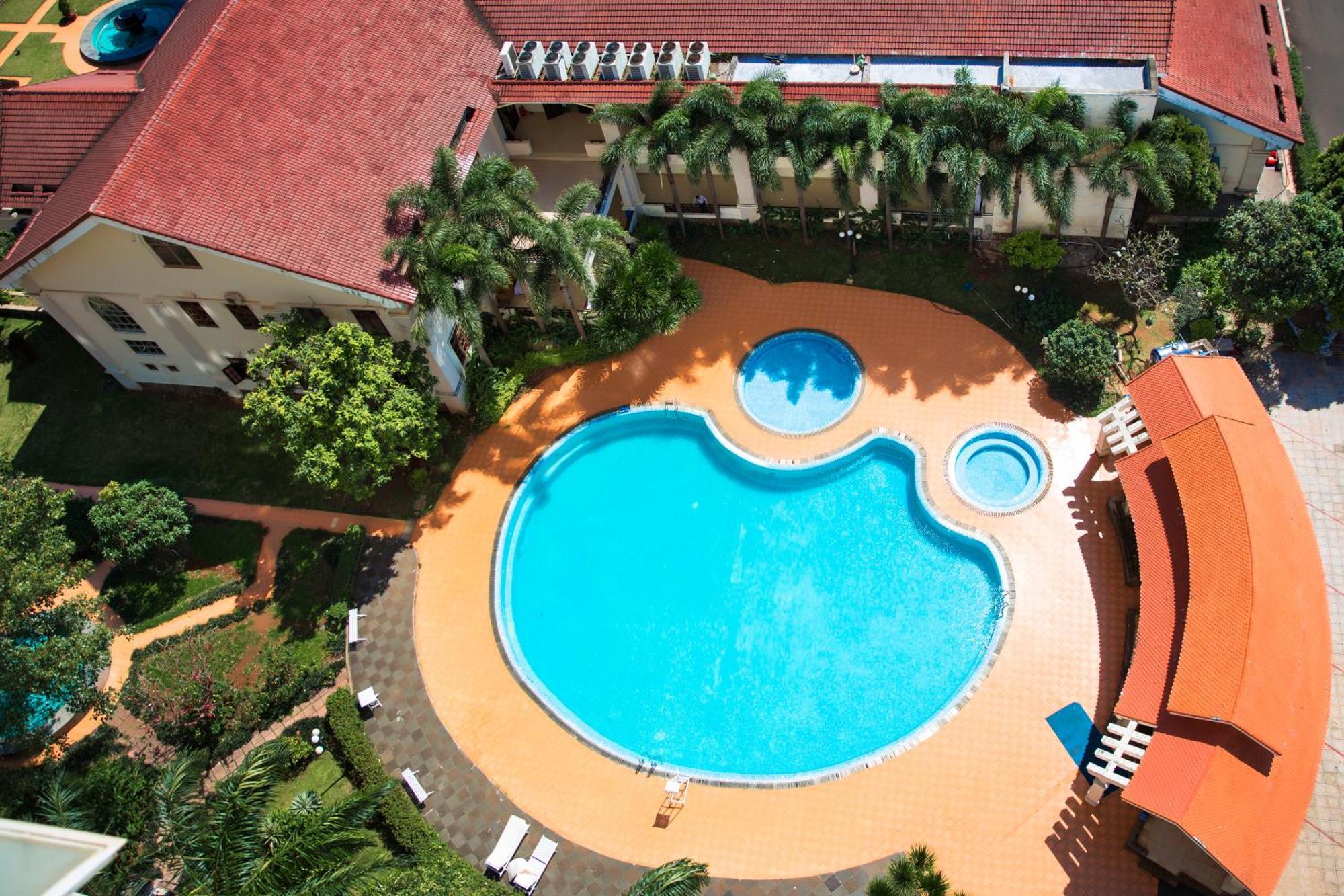 Dakruco Hotel Buon Ma Thuot Luaran gambar