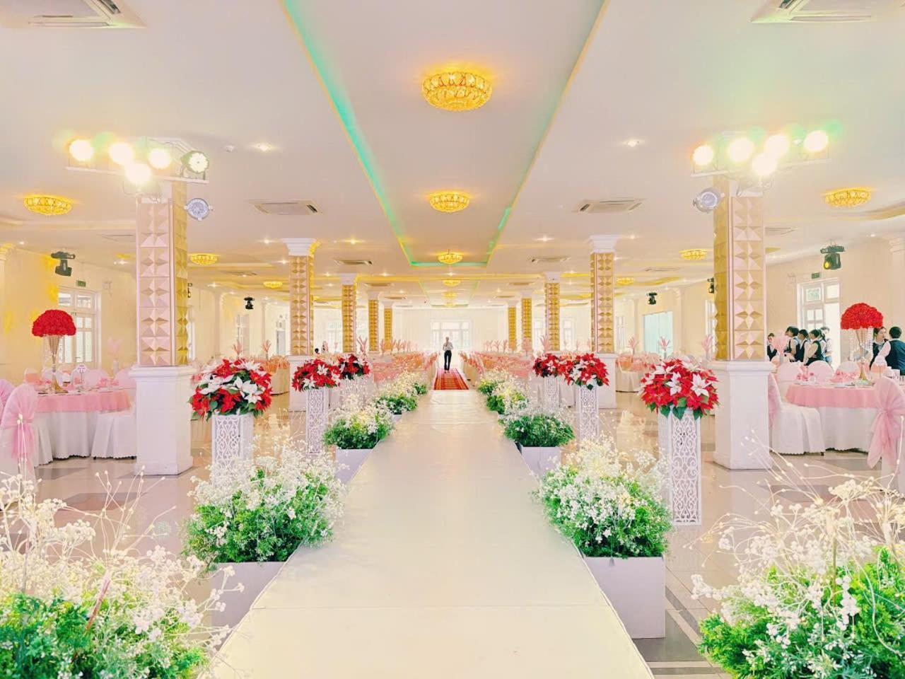 Dakruco Hotel Buon Ma Thuot Luaran gambar