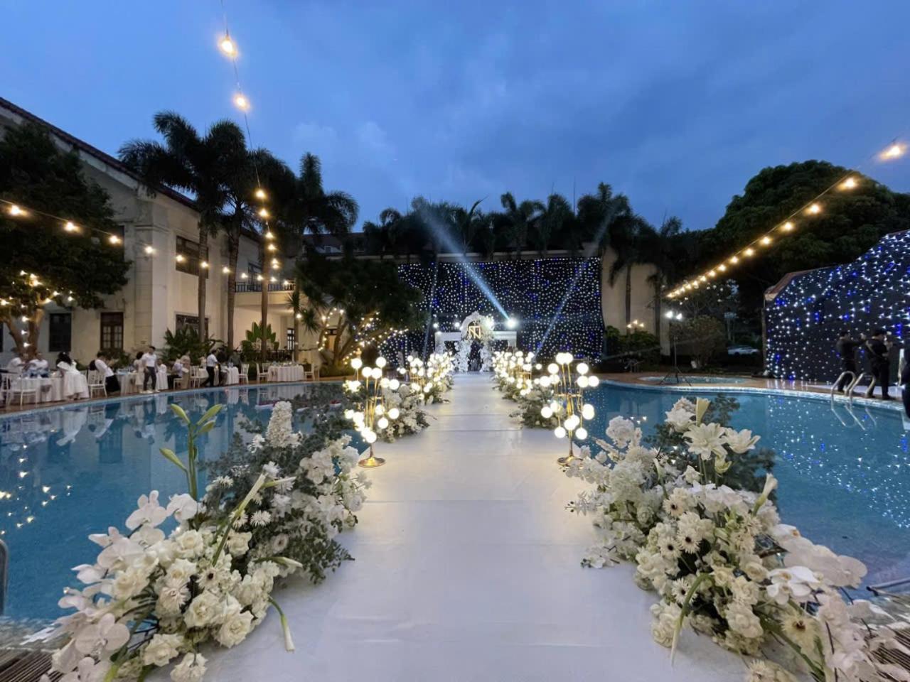 Dakruco Hotel Buon Ma Thuot Luaran gambar